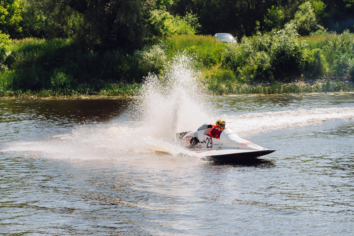 В городе Пинске проходил Открытый Кубок ДОСААФ Республики Беларусь по водно-моторному спорту