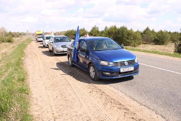 ШКОЛЬНИКАМ ИЗ ПИНСКОГО РАЙОНА ПРЕДСТАВИЛИ РЕКОНСТРУКЦИЮ ПАРТИЗАНСКОГО БОЯ