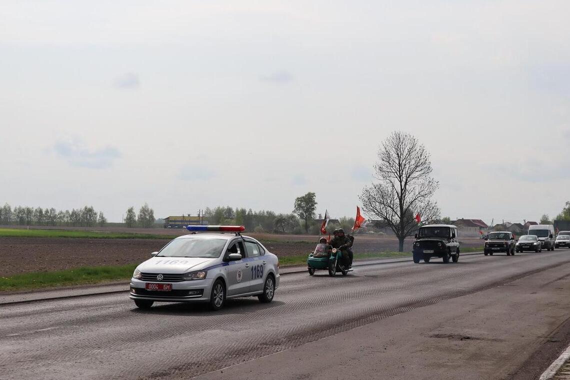 ДОРОГАМИ СКОРБИ И СЛАВЫ. В ПИНСКОМ РАЙОНЕ ПРОШЁЛ АВТОПРОБЕГ «ПАМЯТЬ-2022. БЕЗ СРОКА ДАВНОСТИ»